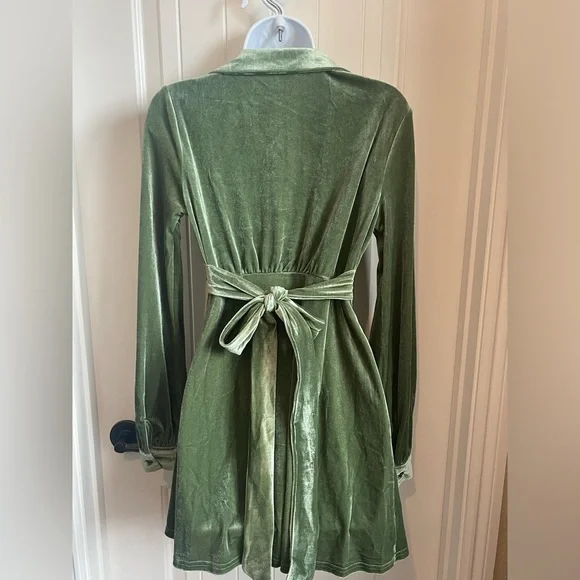 NWT Cider Belted Sage Green Velvet Mini Dress, Size Small - Picture 7 of 11